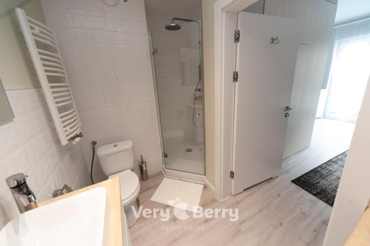 Very Berry - Niedzialkowskiego 25a *